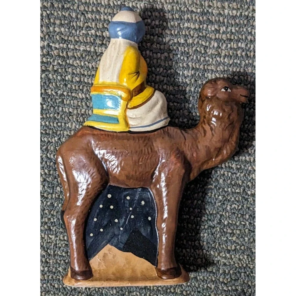 Vaillancourt Folk Art Christmas Nativity Wise Man King Gaspar Camel #260 2014